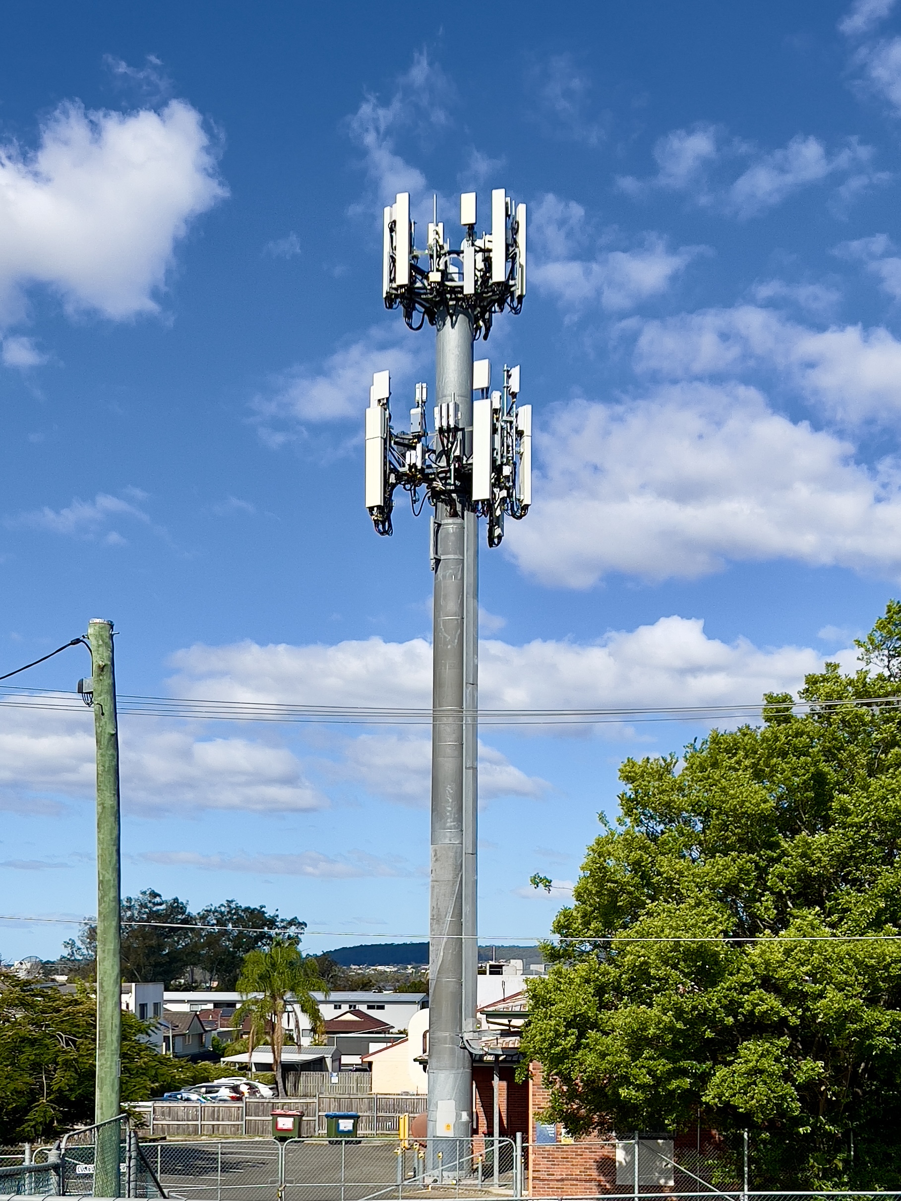 Header illustration for "IMSI catchers in Australia: what is actually known, and how to check your airspace lawfully"